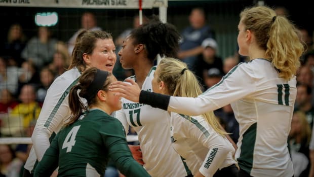 MU Volleyball (PHOTO:  MSU SID)